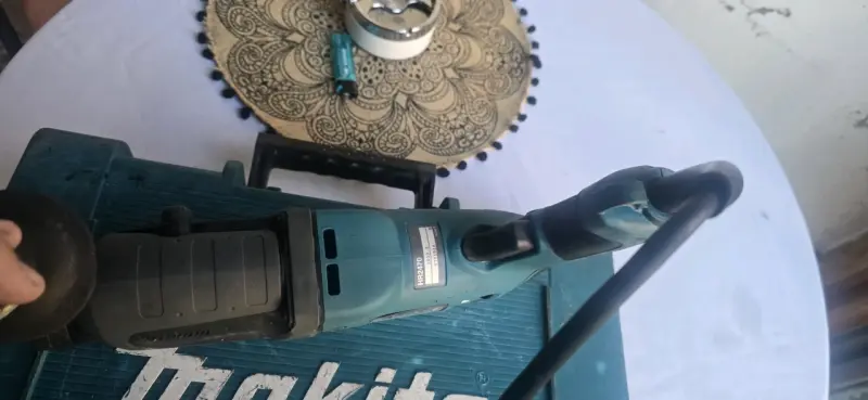 Taladro percutor Makita usado - 3