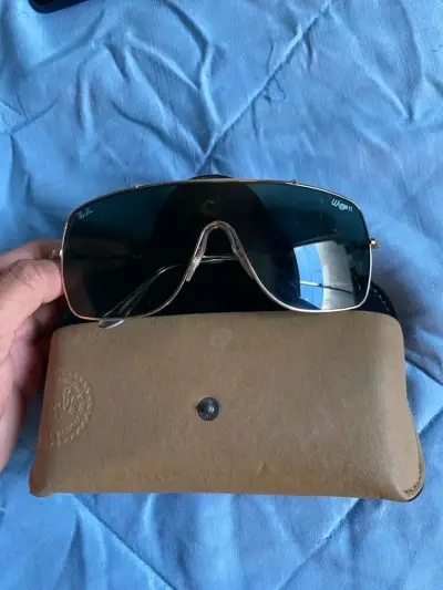 Lentes de sol Ray-Ban dorados - miniatura 1