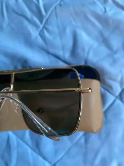 Lentes de sol Ray-Ban dorados - miniatura 2