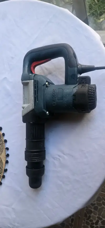 Martillo demoledor Bosch usado - miniatura 2