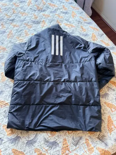 Chaqueta Adidas negra  acolchada - miniatura 2