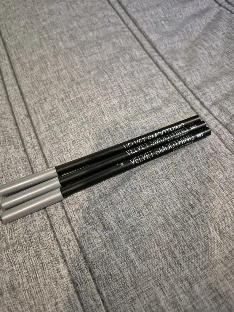 Lápices delineadores Velvet Smoothing