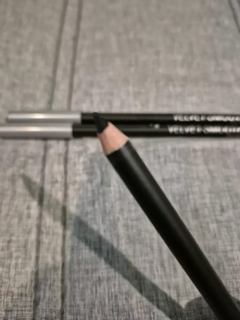 Lápices delineadores Velvet Smoothing - 2