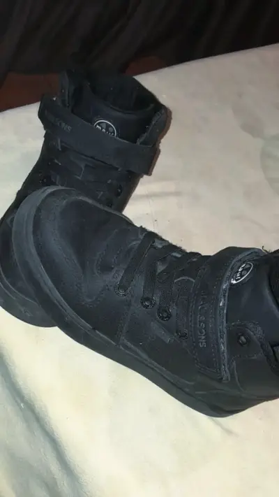 Zapatillas negras altas - miniatura 3
