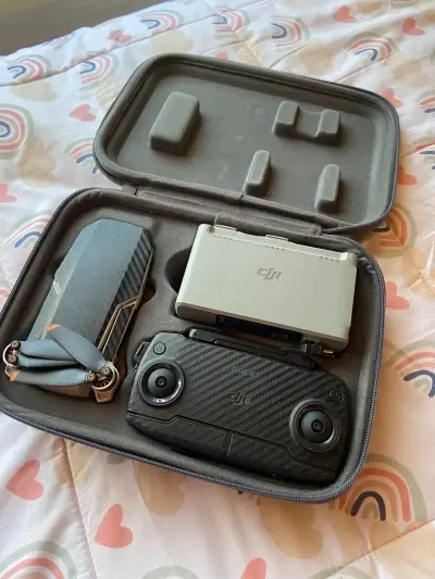 Drone DJI con control y baterías - miniatura 4