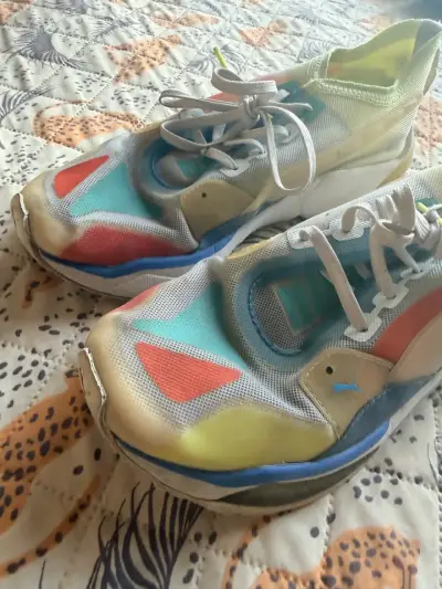 Zapatillas deportivas coloridas - miniatura 1