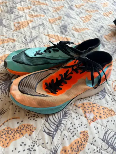 Zapatillas deportivas bicolores - miniatura 1