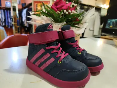 Zapatillas deportivas azul y rosa - miniatura 1