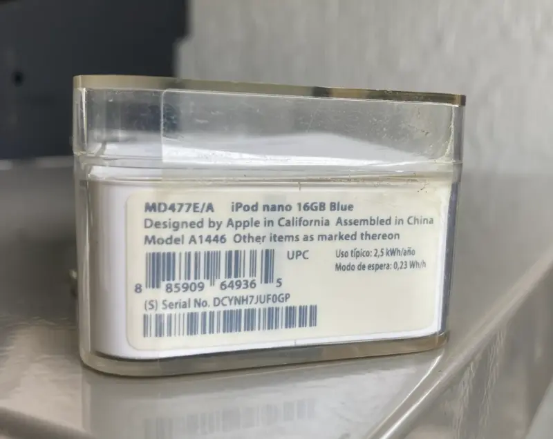 iPod Nano azul con caja - 6