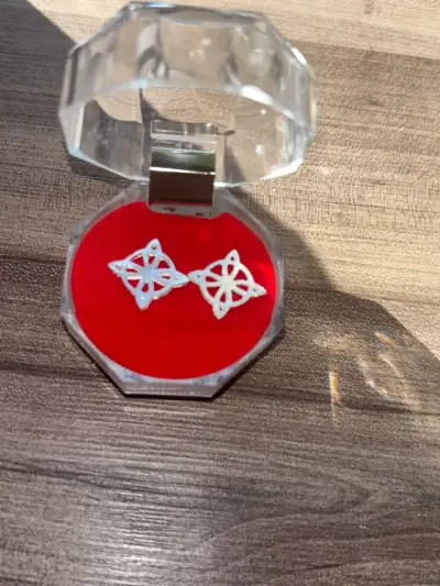 Aros de corazón con brillantes - miniatura 4