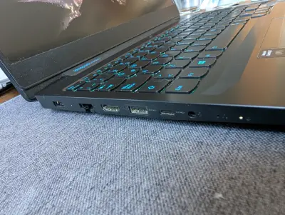 Notebook Lenovo Ideapad Gaming - miniatura 3