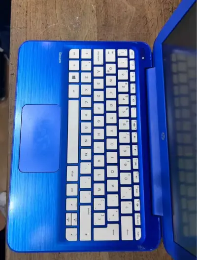 Laptop HP Desktop - miniatura 3