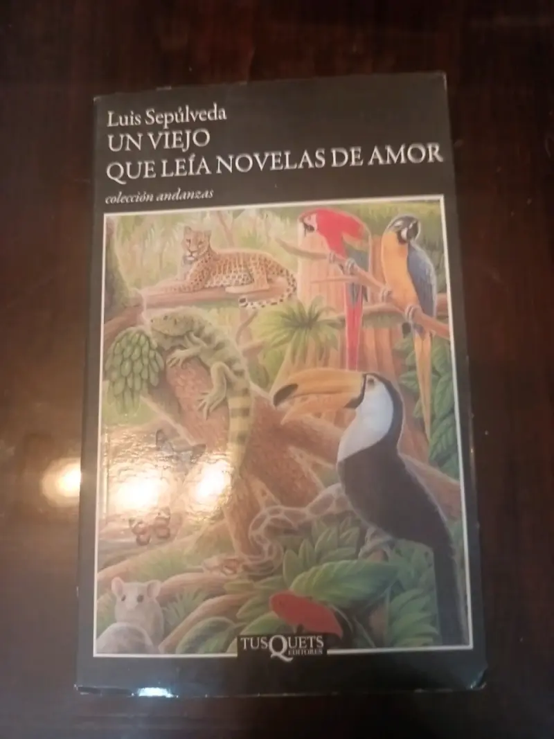 Libro Un Viejo Que Leía Novelas