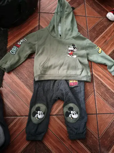 Ropa de niño - miniatura 1