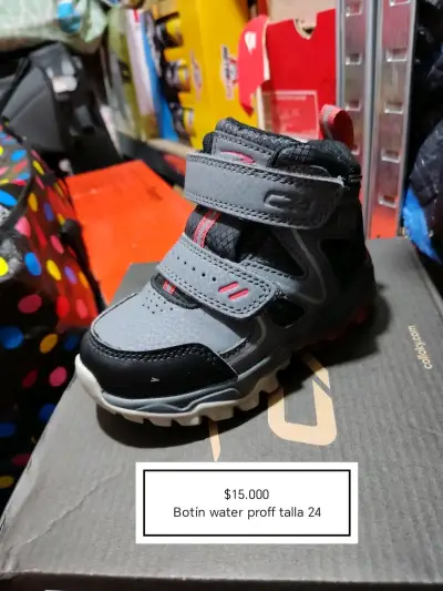 Zapatillas Reebok negras nuevas - miniatura 5