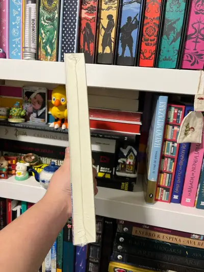 Libro 'El faro de los amores dormidos' - miniatura 2