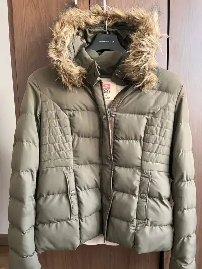 Parka verde mujer con capucha de pelo M - miniatura 3