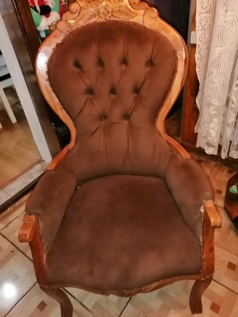 Sofá y sillón café oscuro - 3