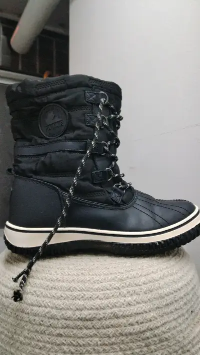 Botas de invierno negras - miniatura 1