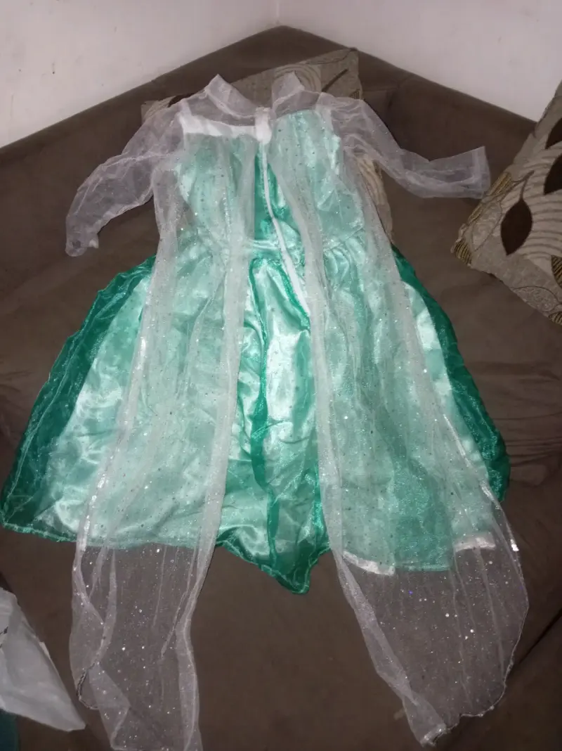 Disfraz verde con capa brillante frozen - 2