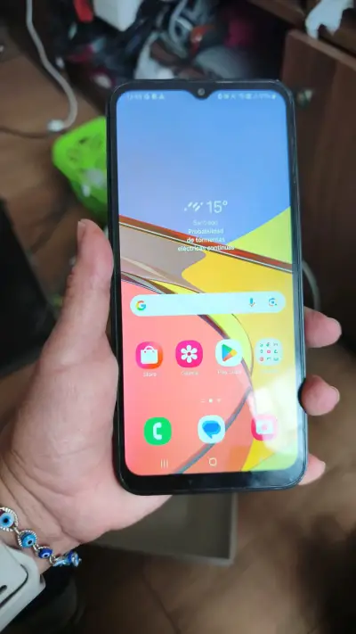 Smartphone negro en buen estado - miniatura 4