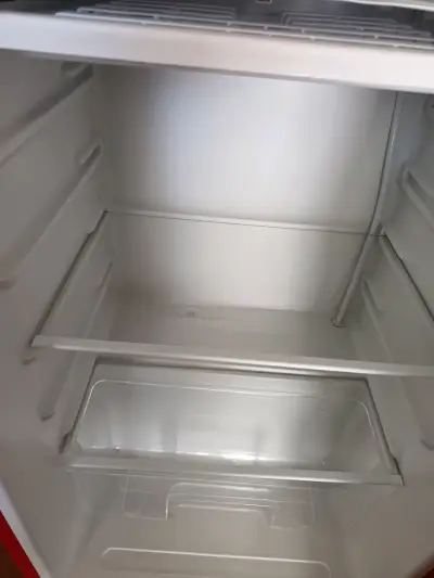 Refrigerador rojo Libero - miniatura 3
