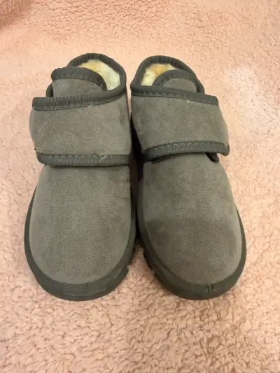 Pantuflas de invierno grises - miniatura 1