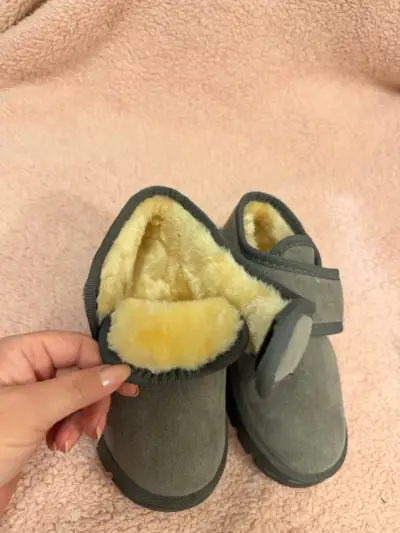 Pantuflas de invierno grises - miniatura 3
