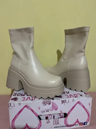 Botines beige plataforma - miniatura 1