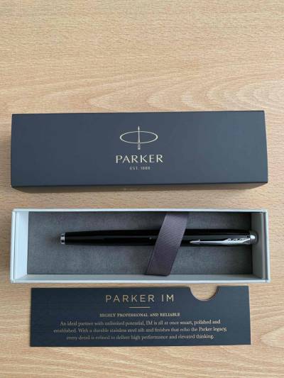 Pluma estilográfica Parker IM negra - miniatura 2