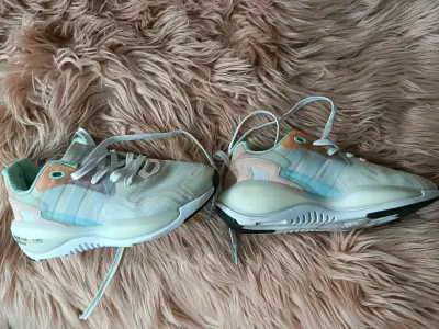 Zapatillas Adidas - miniatura 1