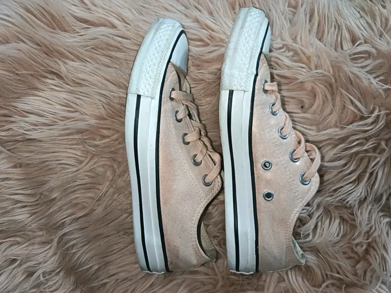 Zapatillas rosas brillantes Converse - 2