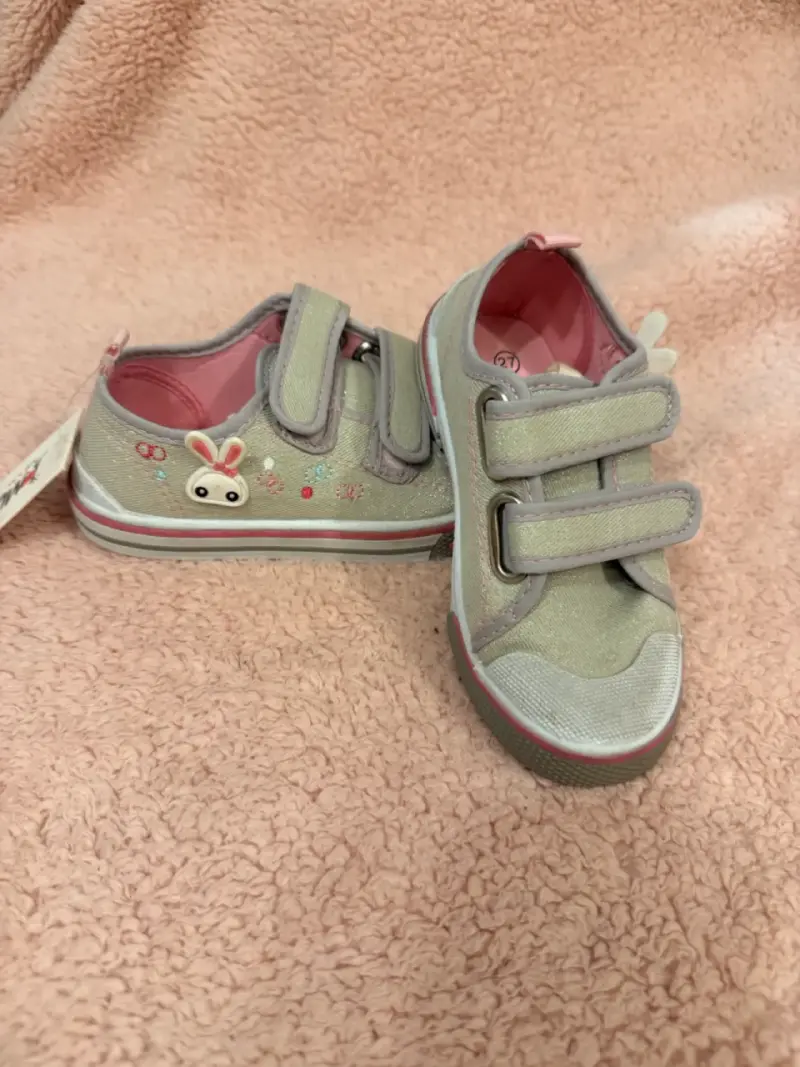 Zapatillas infantiles con diseño de conejo - 2