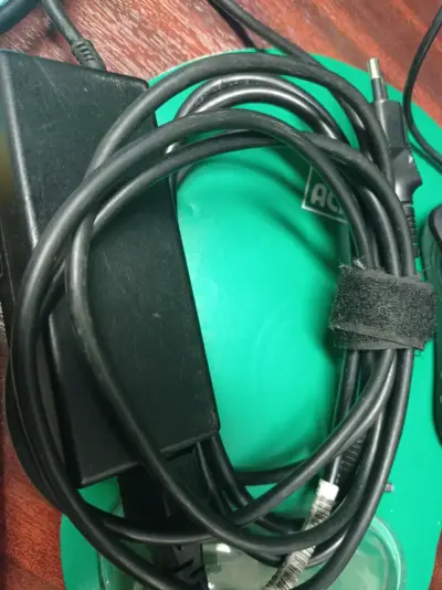 Cargador HP 65W - miniatura 2
