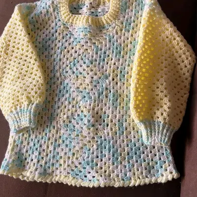 Suéter tejido a crochet multicolor - miniatura 1