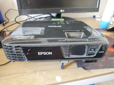Proyector Epson HDMI - miniatura 1