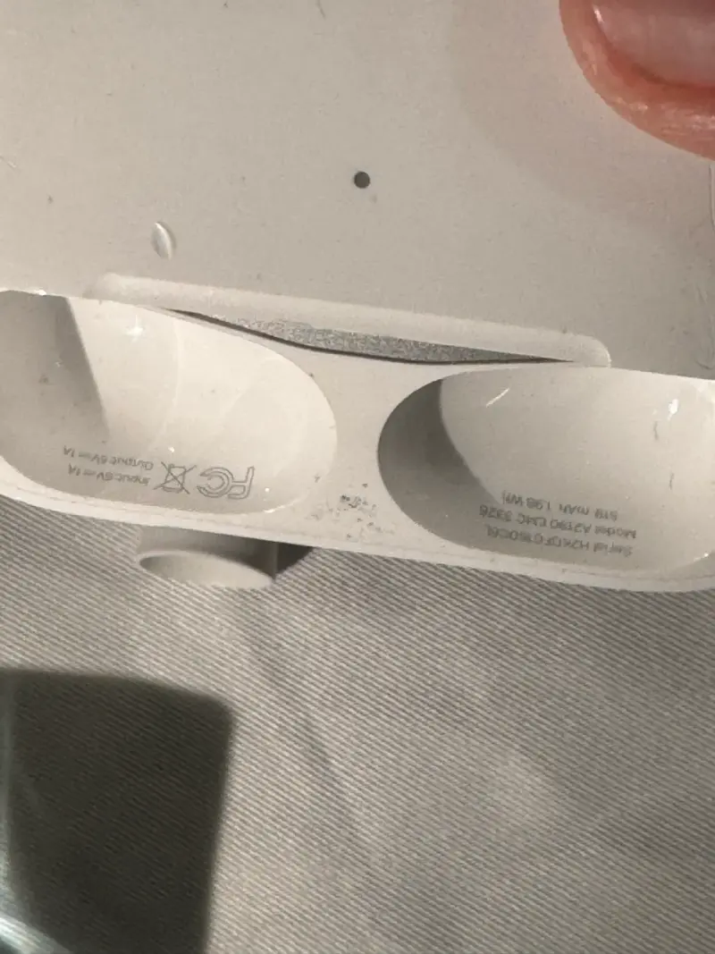 AirPods Pro - 6