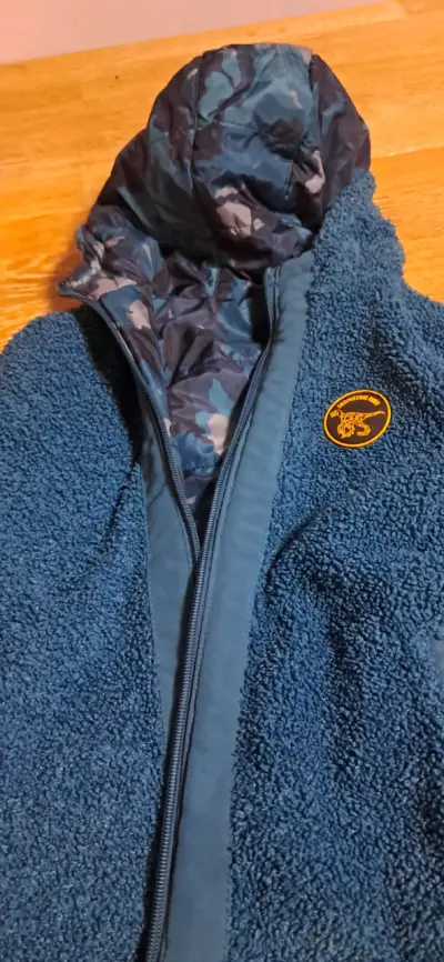 Chaqueta camuflaje azul con capucha - miniatura 2