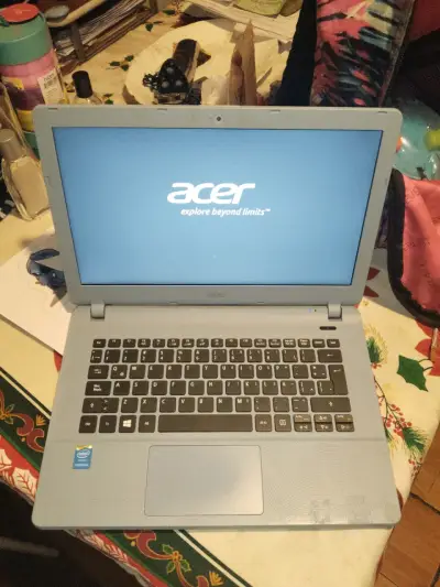 Notebook Acer Intel Pentium Azul - miniatura 1