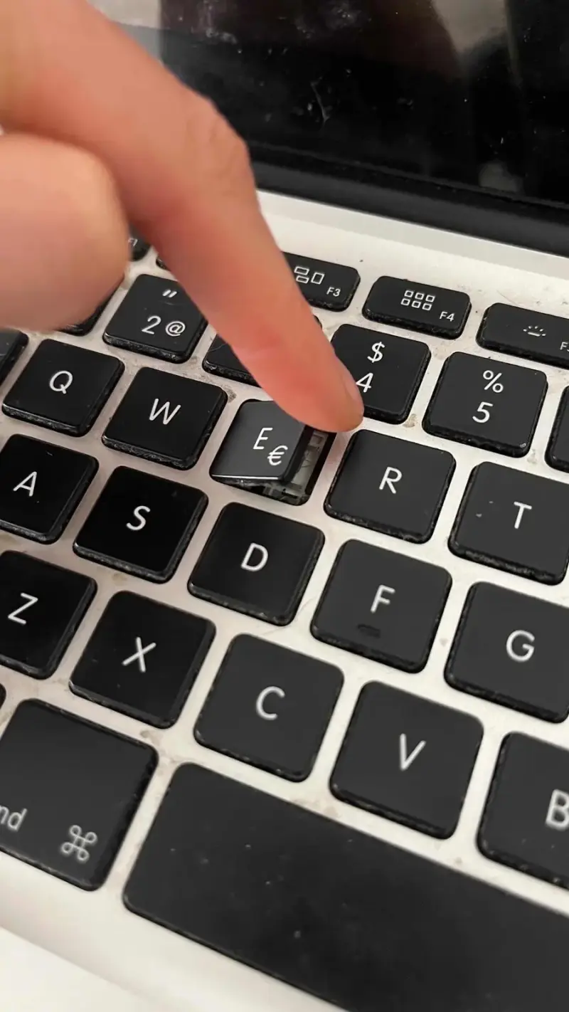 MacBook Pro en buen estado - 3