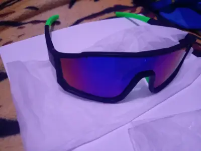 Gafas deportivas de sol polarizadas - miniatura 1