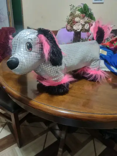 Perro decorativo de tela gris - miniatura 1
