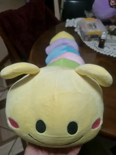 Peluche amarillo sonriente - miniatura 2
