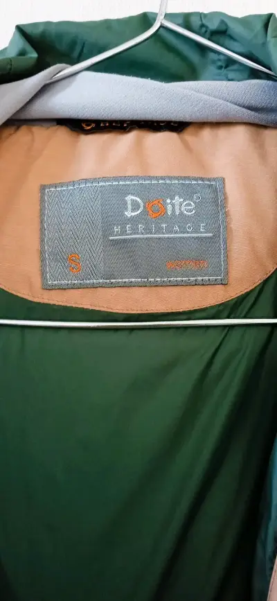 Chaqueta beige de mujer - miniatura 3