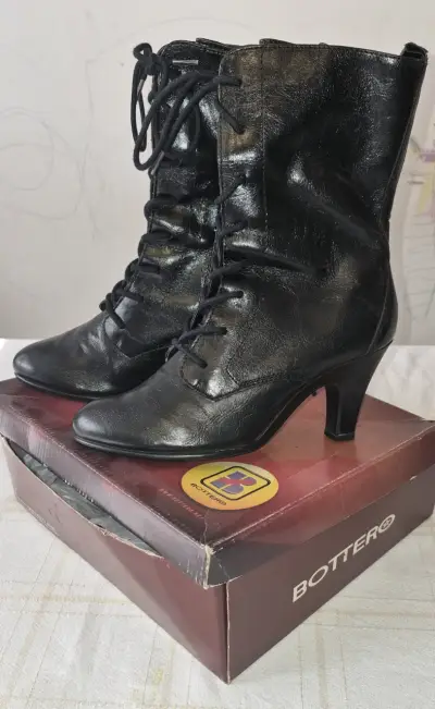 Botines negros - miniatura 1
