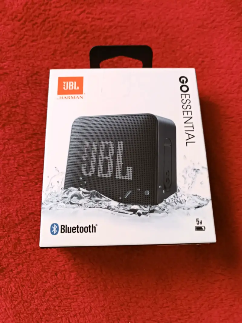 Parlante JBL Go Essential - 2