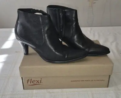 Botines de cuero negros - miniatura 1