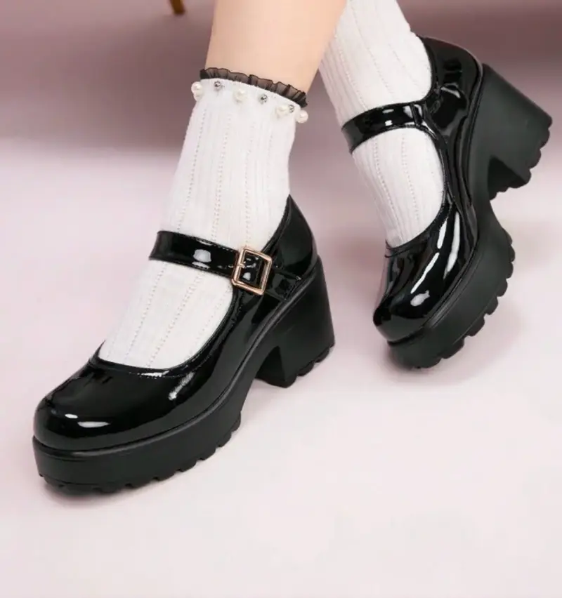 Zapato charol negro con plataforma - nuevos - 5