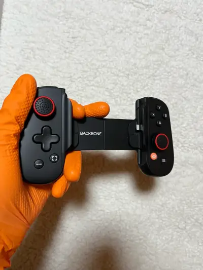 Control negro para iPhone Backbone - miniatura 1