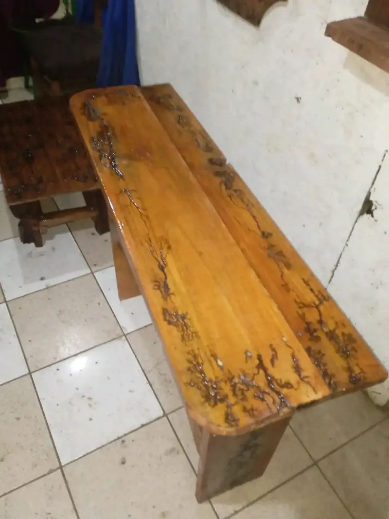 Estantería de madera rústica - 2
